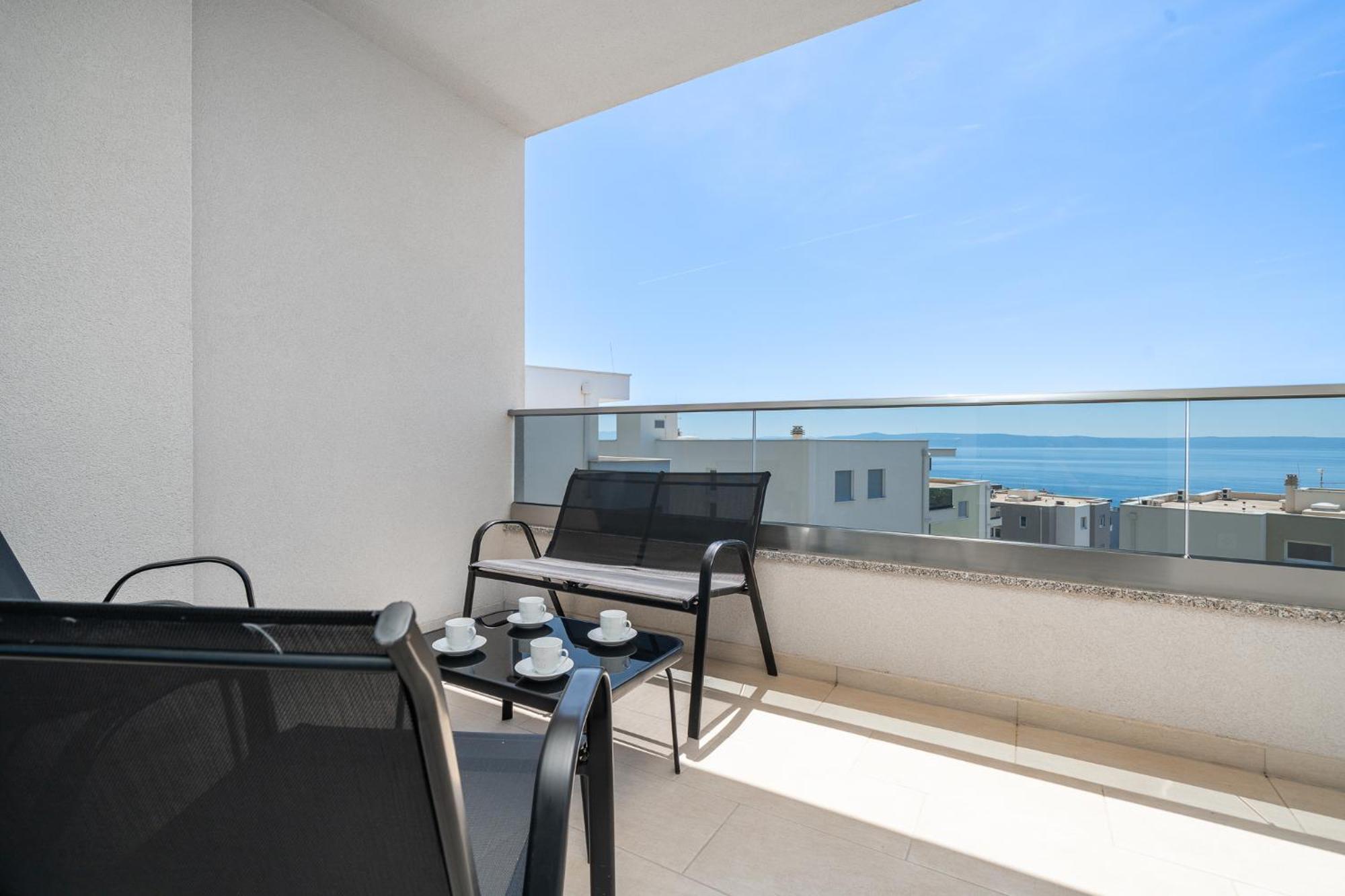 Adriatico - Sea View With Garage Makarska